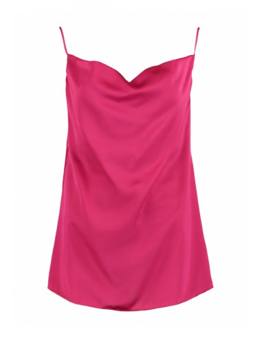 Top satinado rosa fucsia.